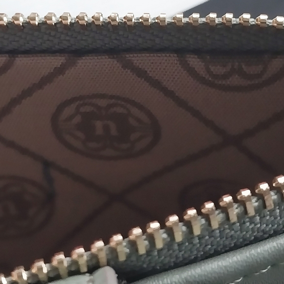 Nanette Lepore - Sage Green Wallet w/Floral Card Holder - Picture 7 of 7